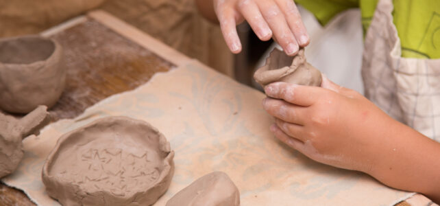 Pottery,Workshop,For,Kids,,Raw,Clay,,Sculpting,Tools,,Glazing,And